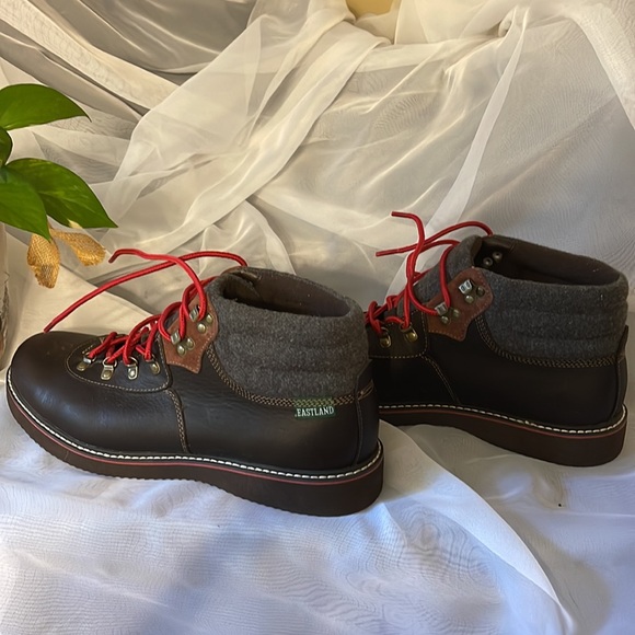 Eastland Shoes - Eastland NWOT Women’s Leather Hiking Boots